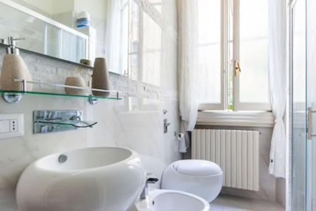 Exquisite Stay Via Crema Milan Bagian luar foto